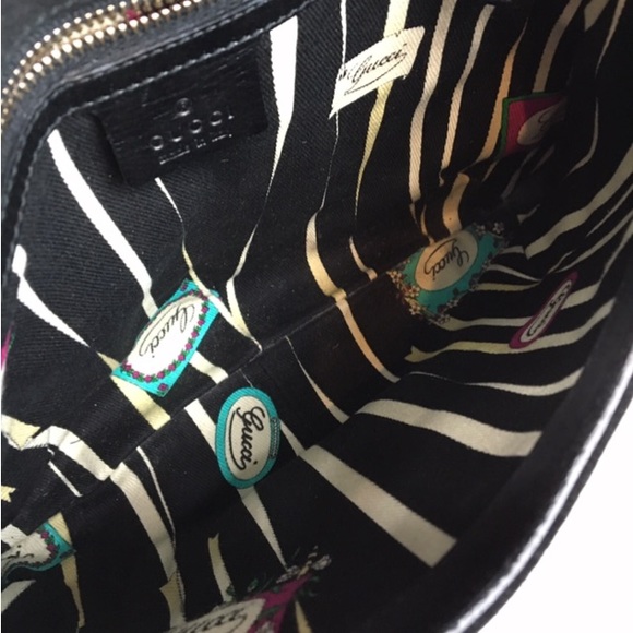 GUCCI Suede Black Handbag with Black Patent Leather Shoulder Strap - Picture 15 of 16